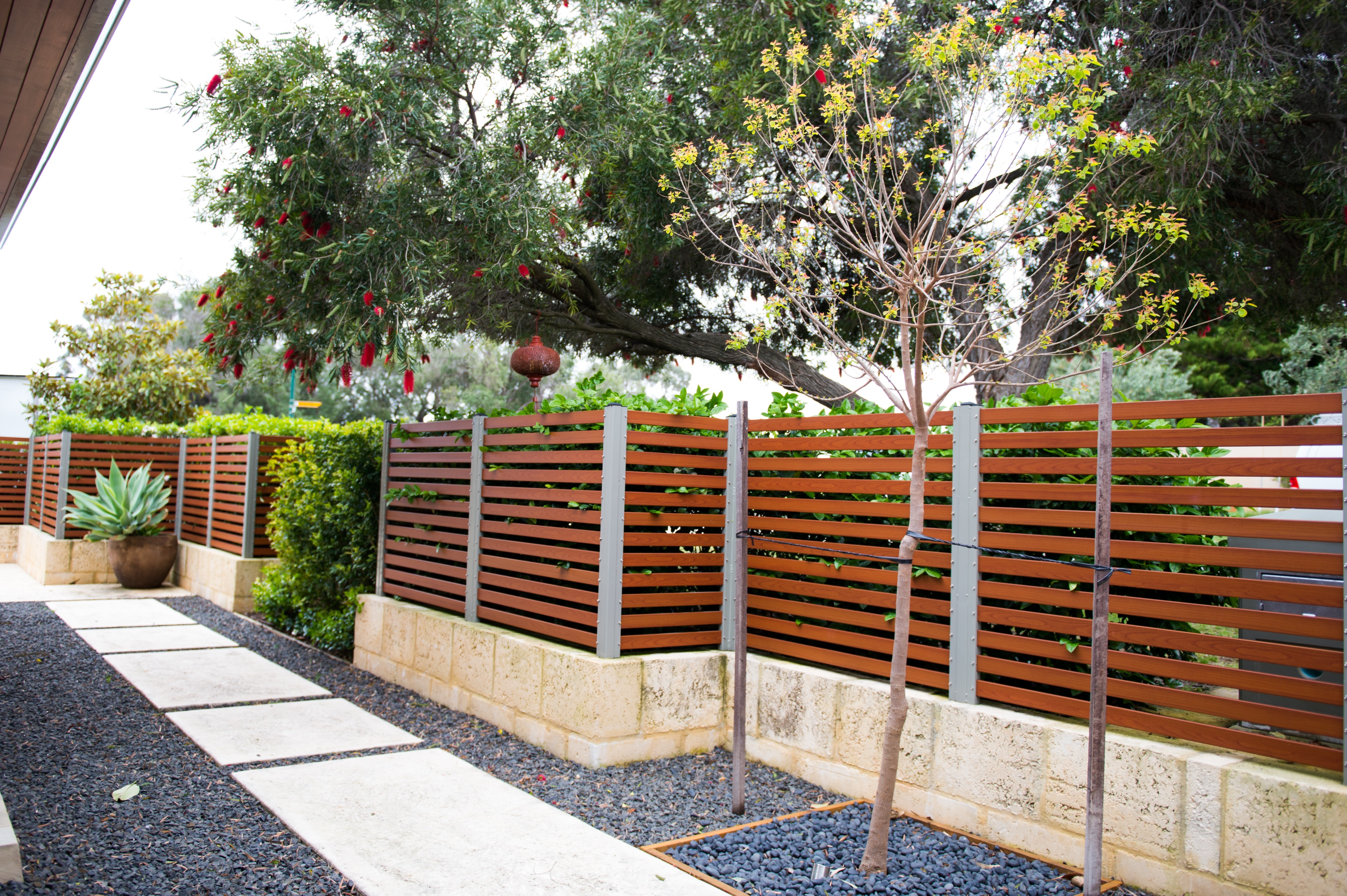 What makes Aluminium a good fencing material? - Fencemakers