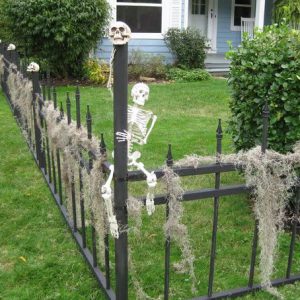 Halloween Gate and Fence Designs Your Home Needs This Year!