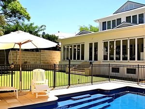 aluminium pool fencing