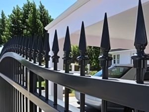 Electric sliding gate